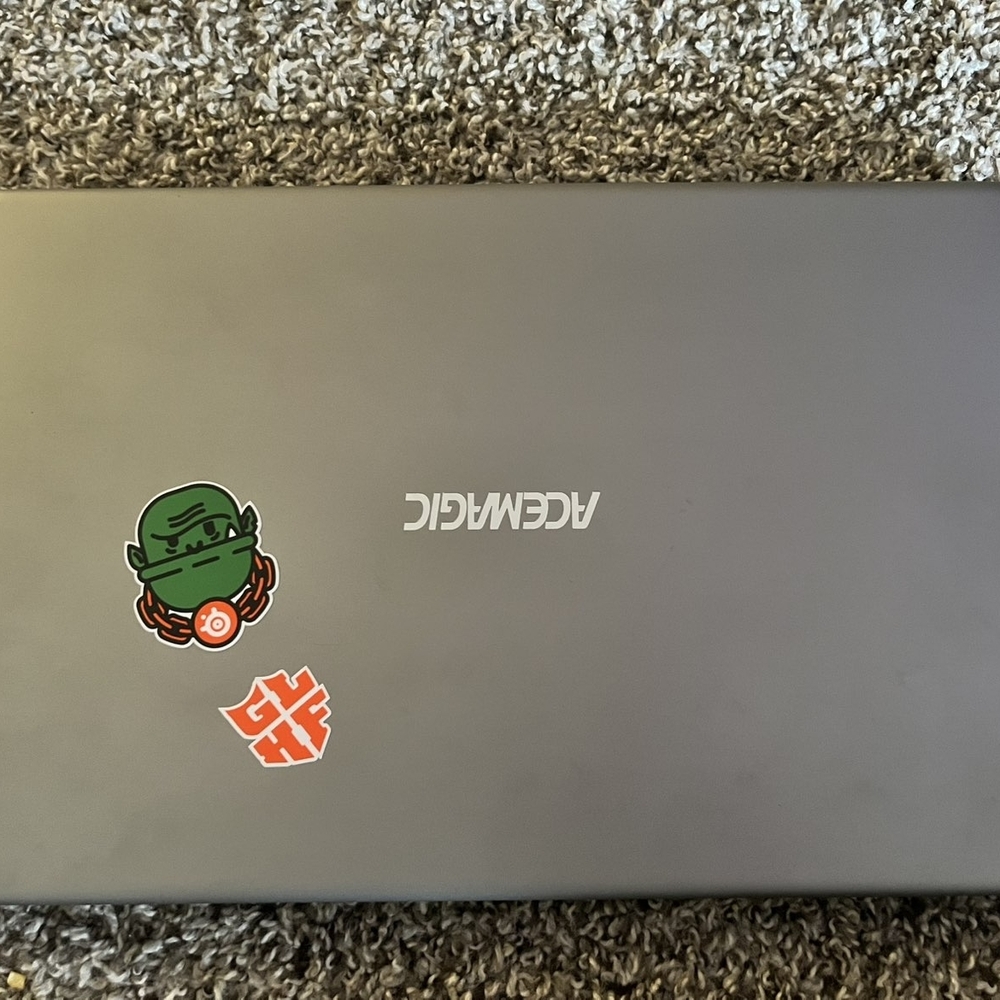 Magic Silver Laptop - Picture 2 of 2